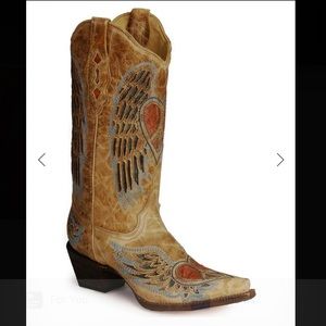 CORRAL WOMEN'S ANTIQUE WING AND HEART WESTERN BOOTS- size 8